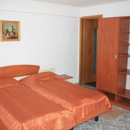 Vila Mihail Hotel Busteni Exterior photo